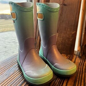 BOGS rain boots - Size 1 youth